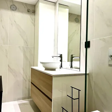 Flh Classy & Modern *