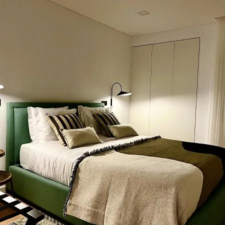 Classy & Modern *