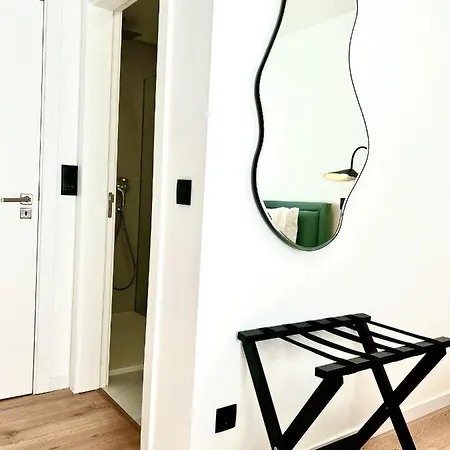 Flh Classy & Modern In
