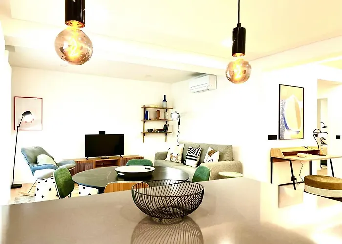 Apartment Flh Classy & Modern *