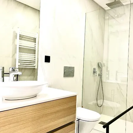 Classy & Modern Apartment *